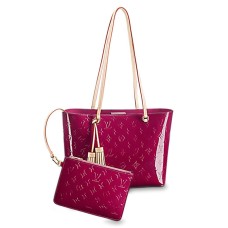 Louis Vuitton Long Beach MM M90480 Monogram Vernis Pénztárca